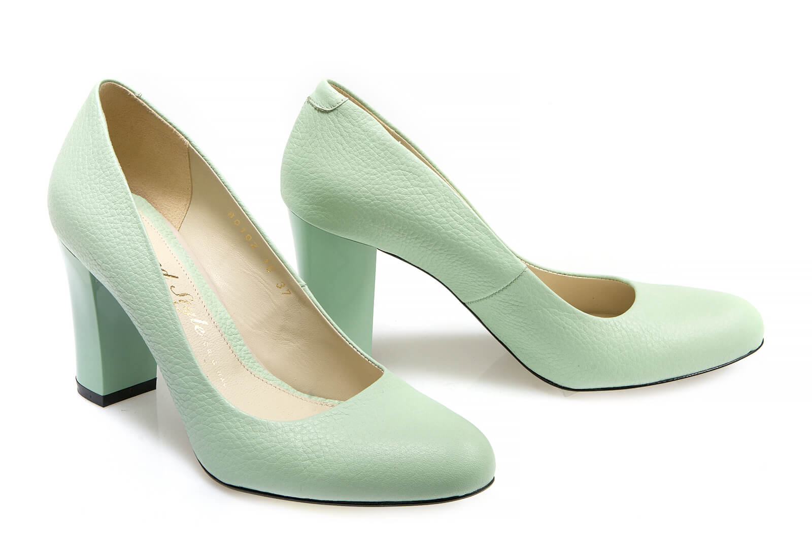 Эконика туфли зеленые